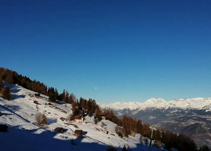 아파트 Luxurious In