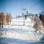 Luxurious In Апартаменты